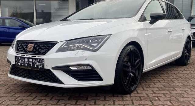 SEAT Leon ST Cupra 300 4Drive Kamera 8-Fachbereift Navigatio